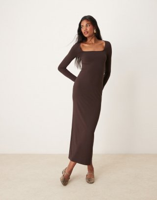 Miss Selfridge long sleeve scoop neck maxi dress in chocolate