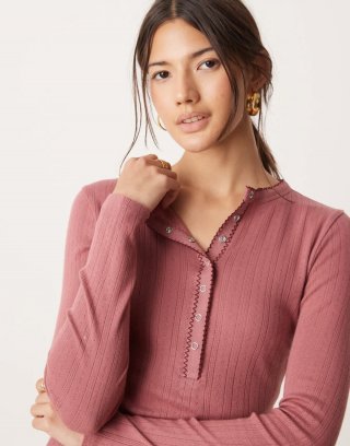 Miss Selfridge pointelle snaps top in rose